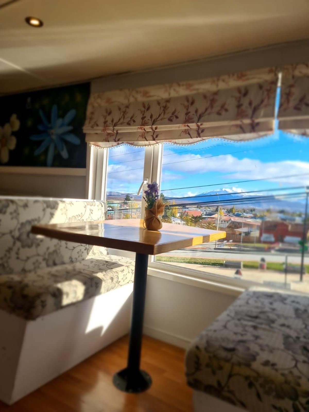 Arte Brisa Hostal Boutique Puerto Natales Exterior foto